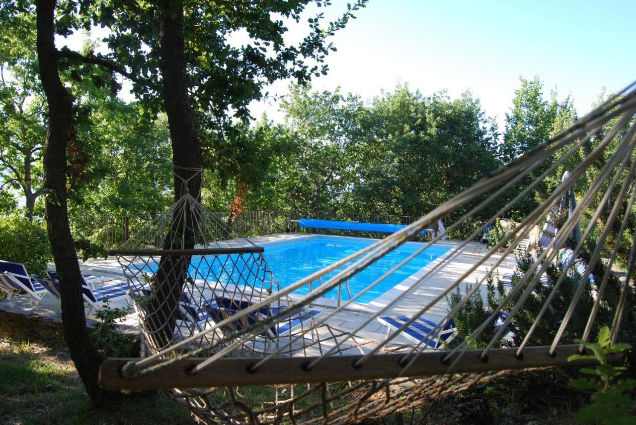 Villa Casale Degli Ulivi Gualdo Tadino Exterior foto
